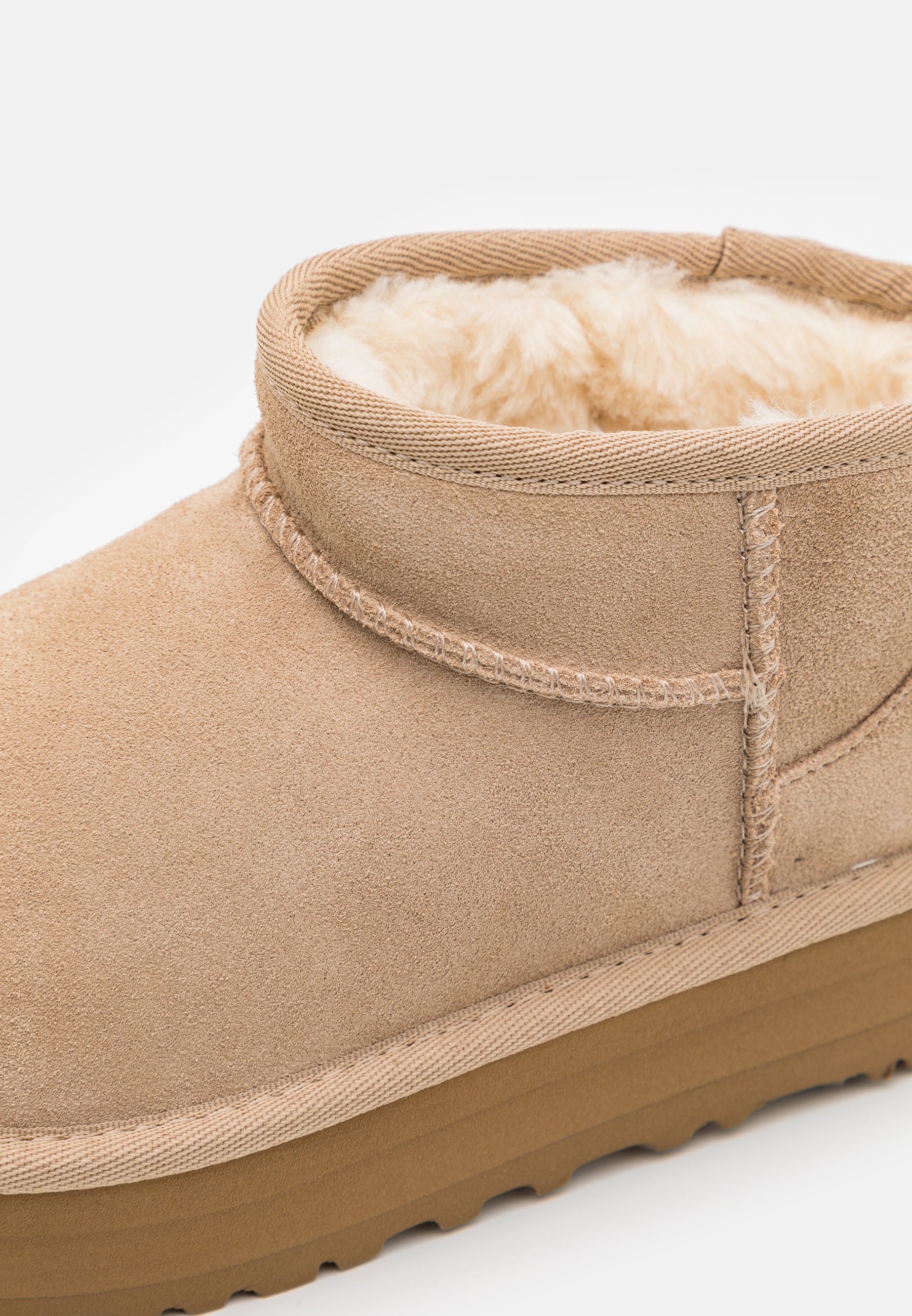 UGG CLASSIC ULTRA MINI UNISEX - Klassiske støvletter - sand