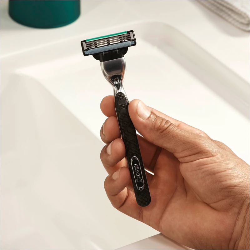 Britvica Gillette Mach3 + nadomestna rezila