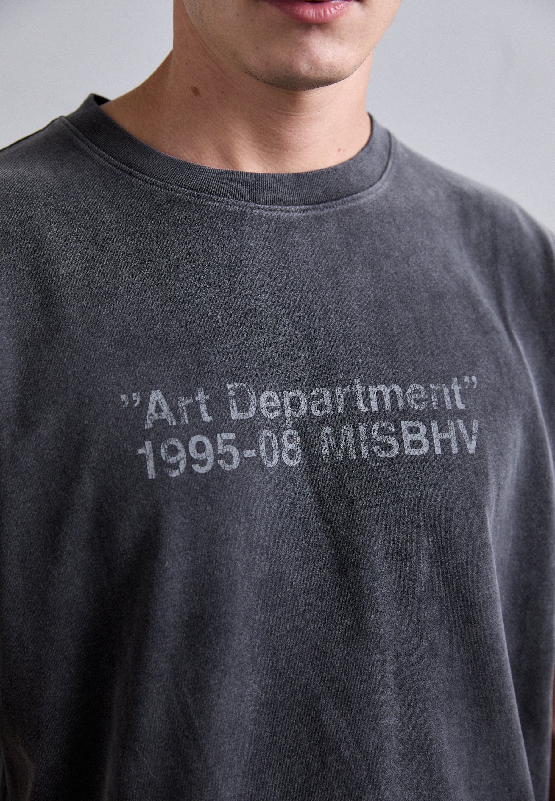 MISBHV BASIC - T-shirt met print - gewassen zwart