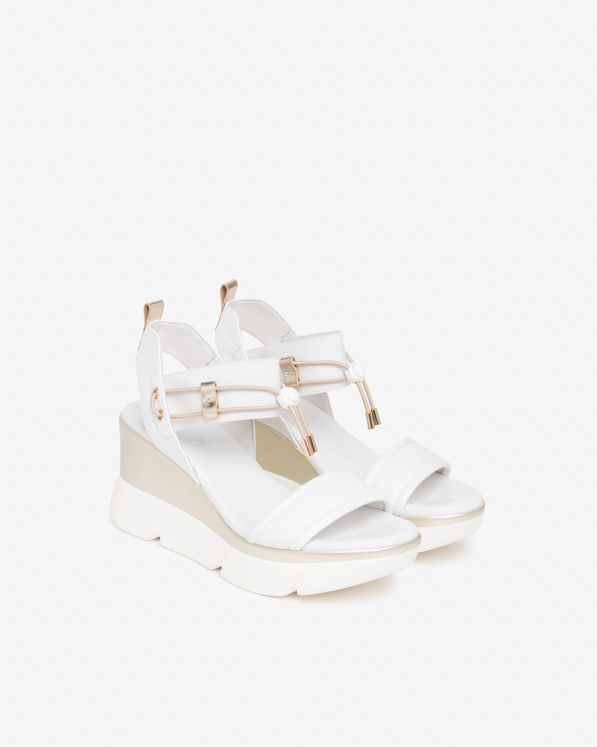  Sandales pour femmes en cuir et matières techniques