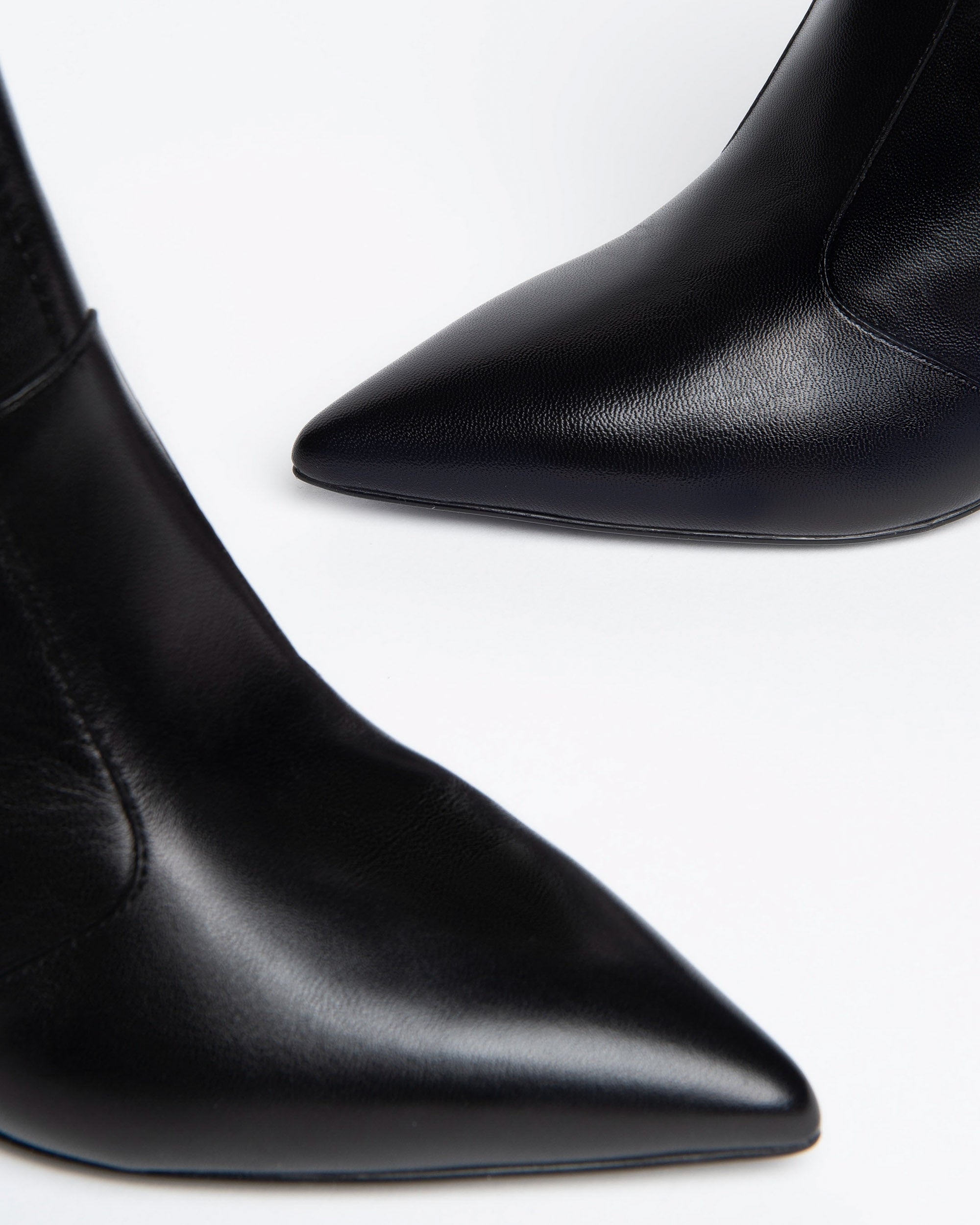  Damen-Ankle-Boots aus Leder