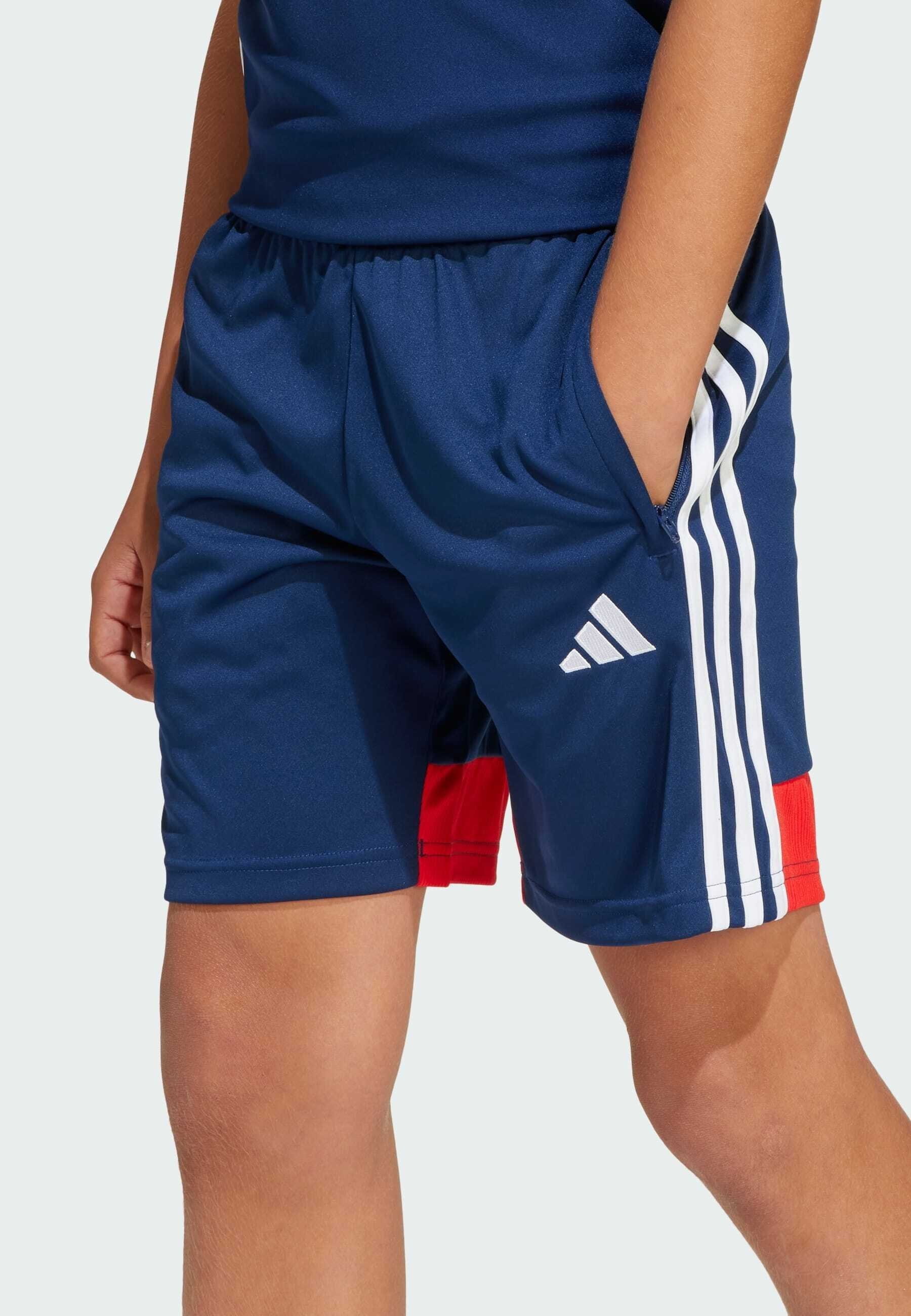 Short de sport adidas Performance - bleu marine et rouge