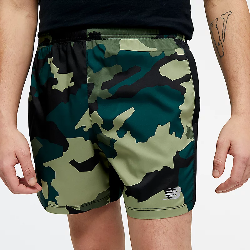 Ανδρικό Σορτς Accelerate 5 ιντσών με Στάμπα - ΠΡΑΣΙΝΟ ΚΑΜΠΟ