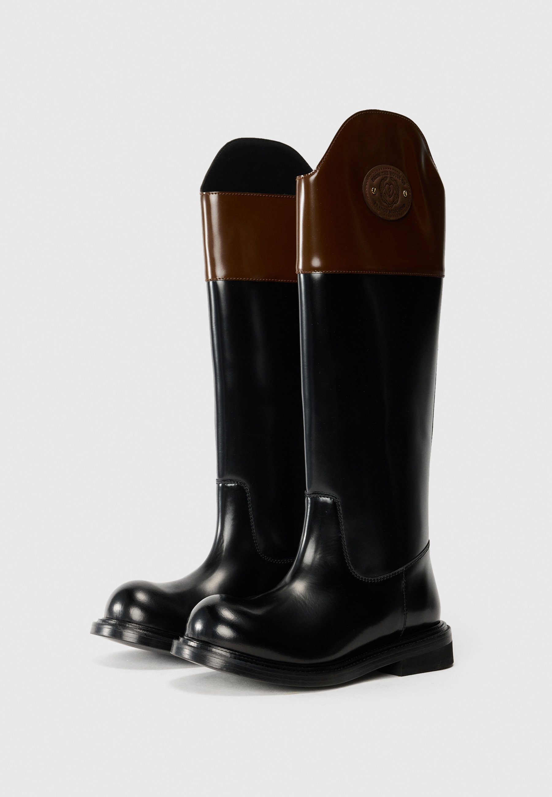 Μπότες MOSCHINO - μαύρο/κονιάκ