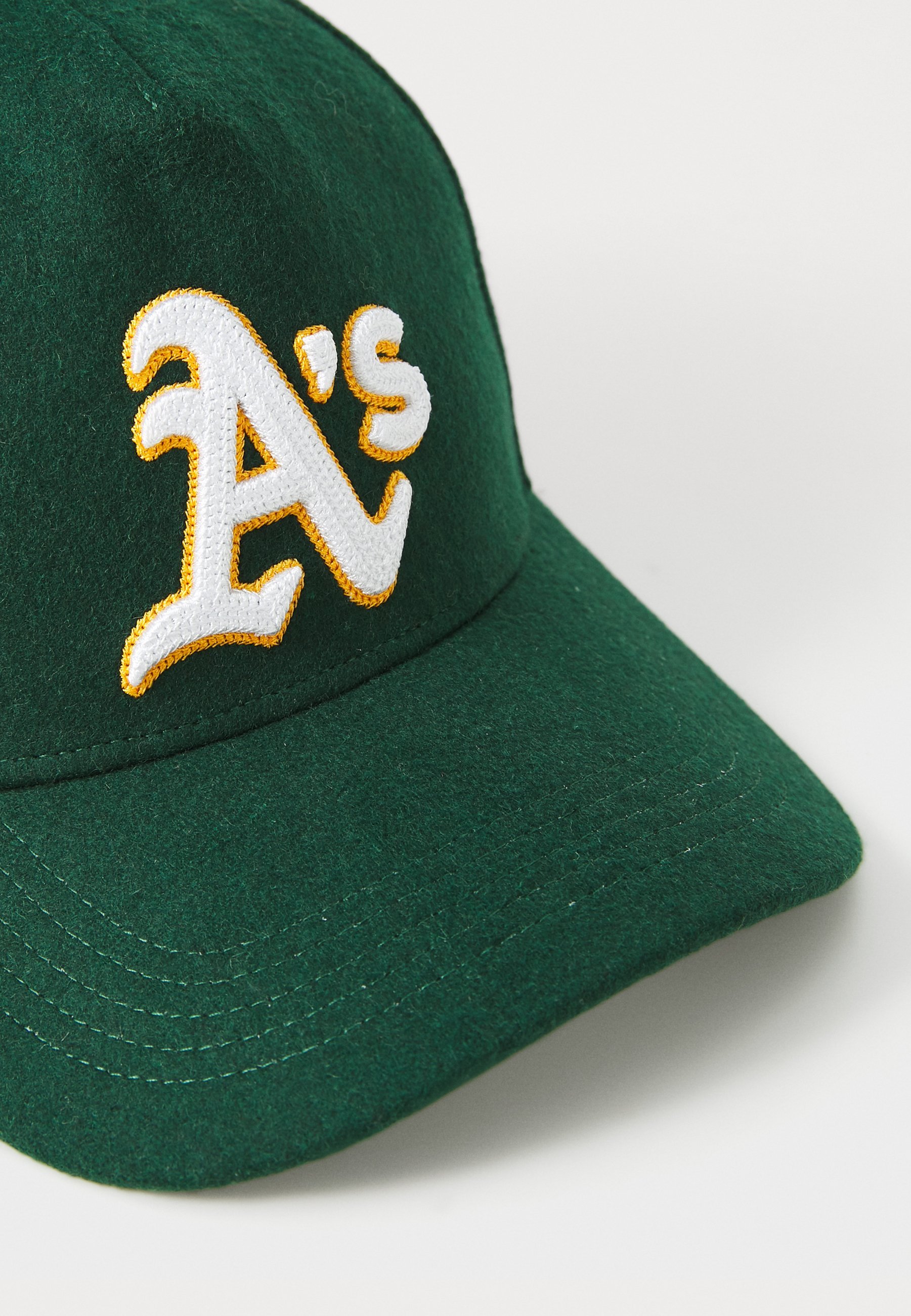 '47 Caps