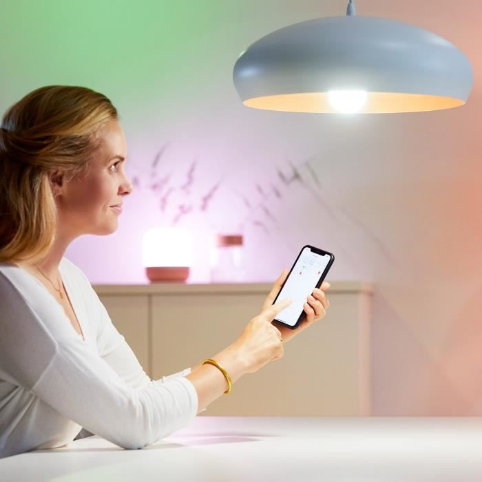 Bombilla inteligente WiZ de color E27 60W