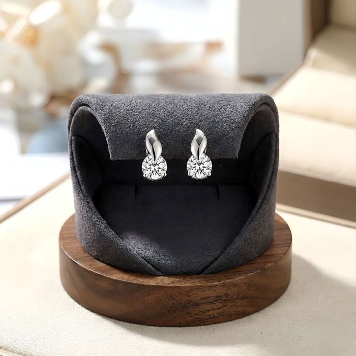 Earrings - Women's - Studs - Wave - Zircon - White - 925 Sterling Silver - 15 x 7 mm
