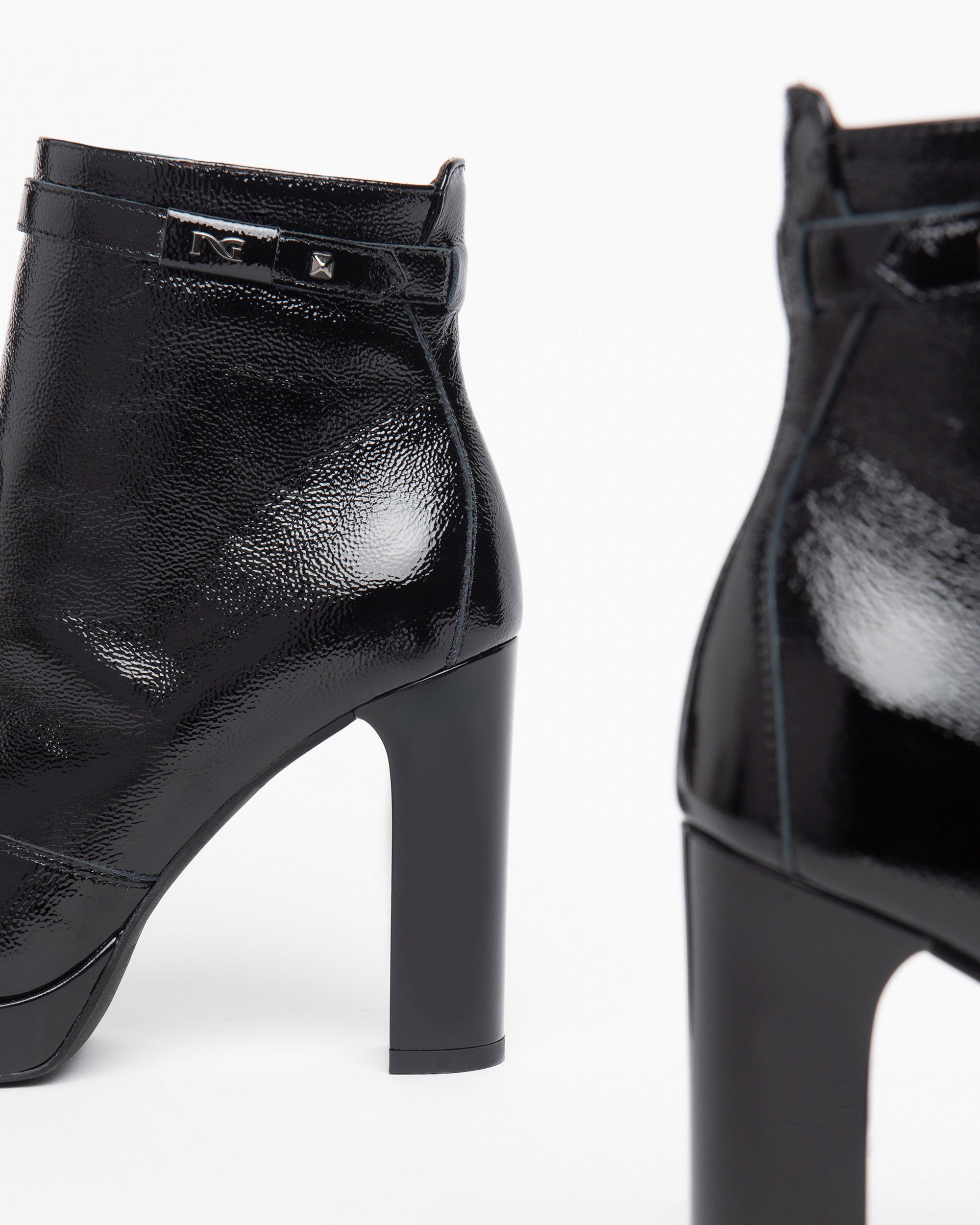  Damen-Ankle-Boots aus Leder