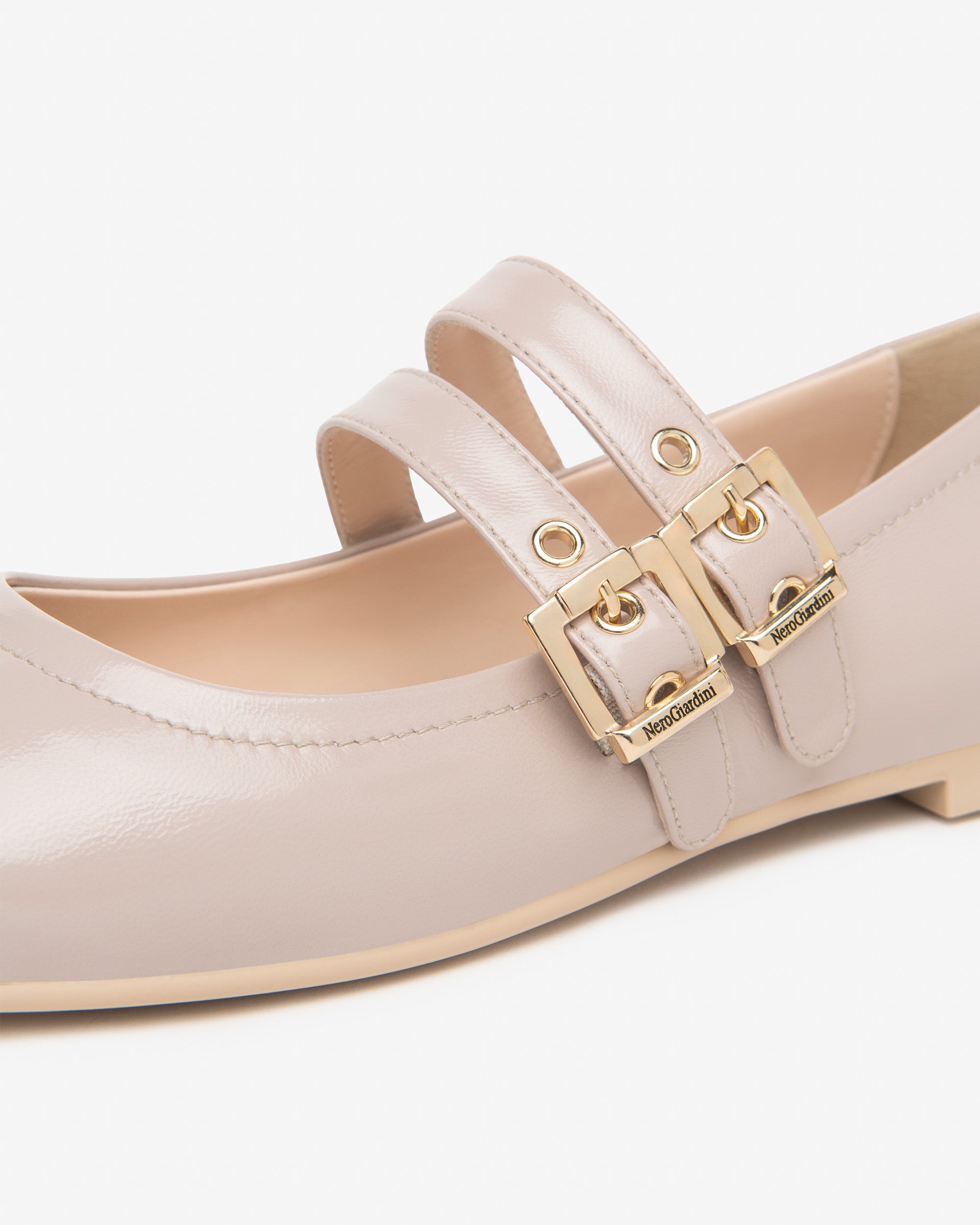  Damen-Ballerinas aus Leder