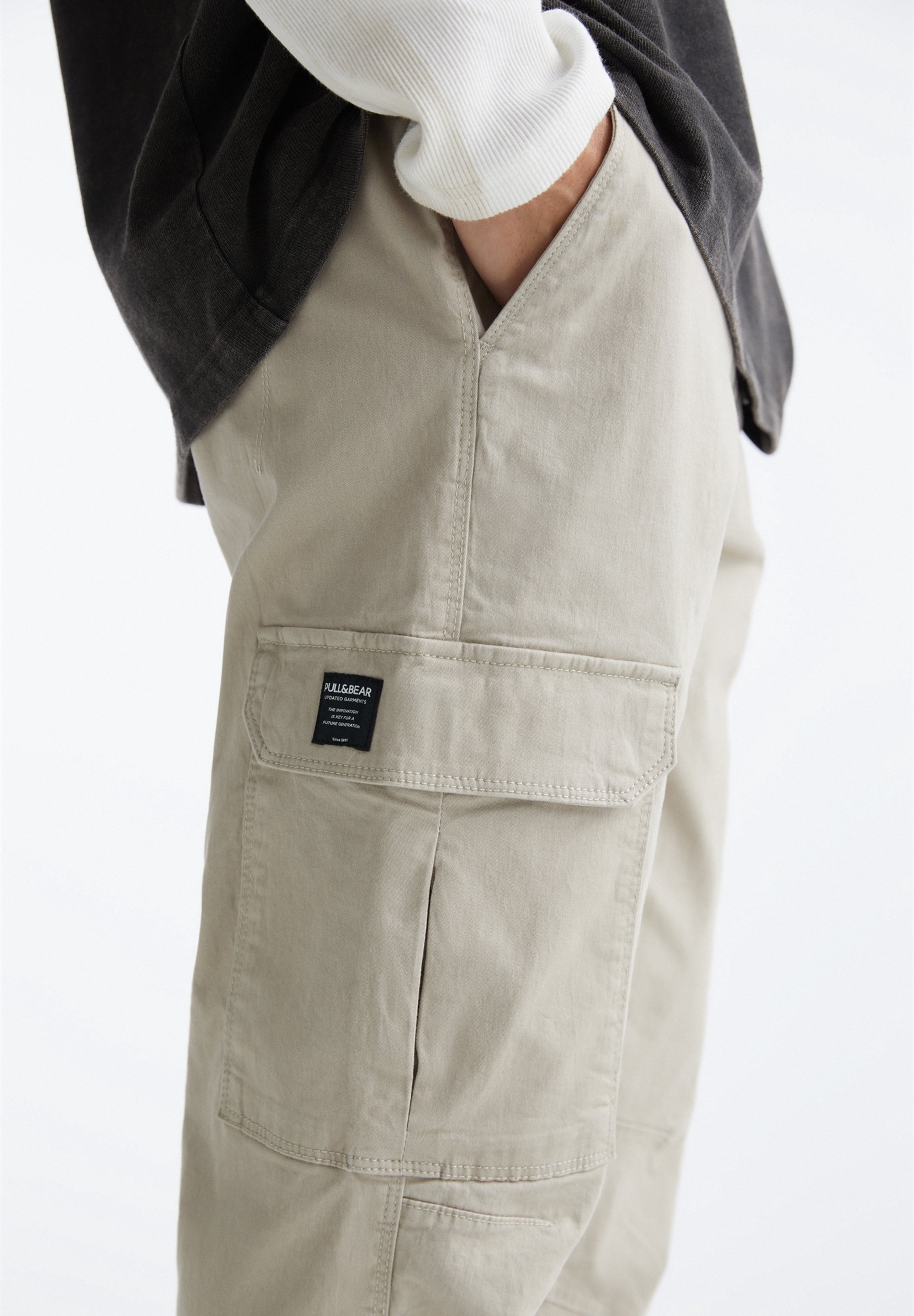 PULL&BEAR Cargobroek - zand
