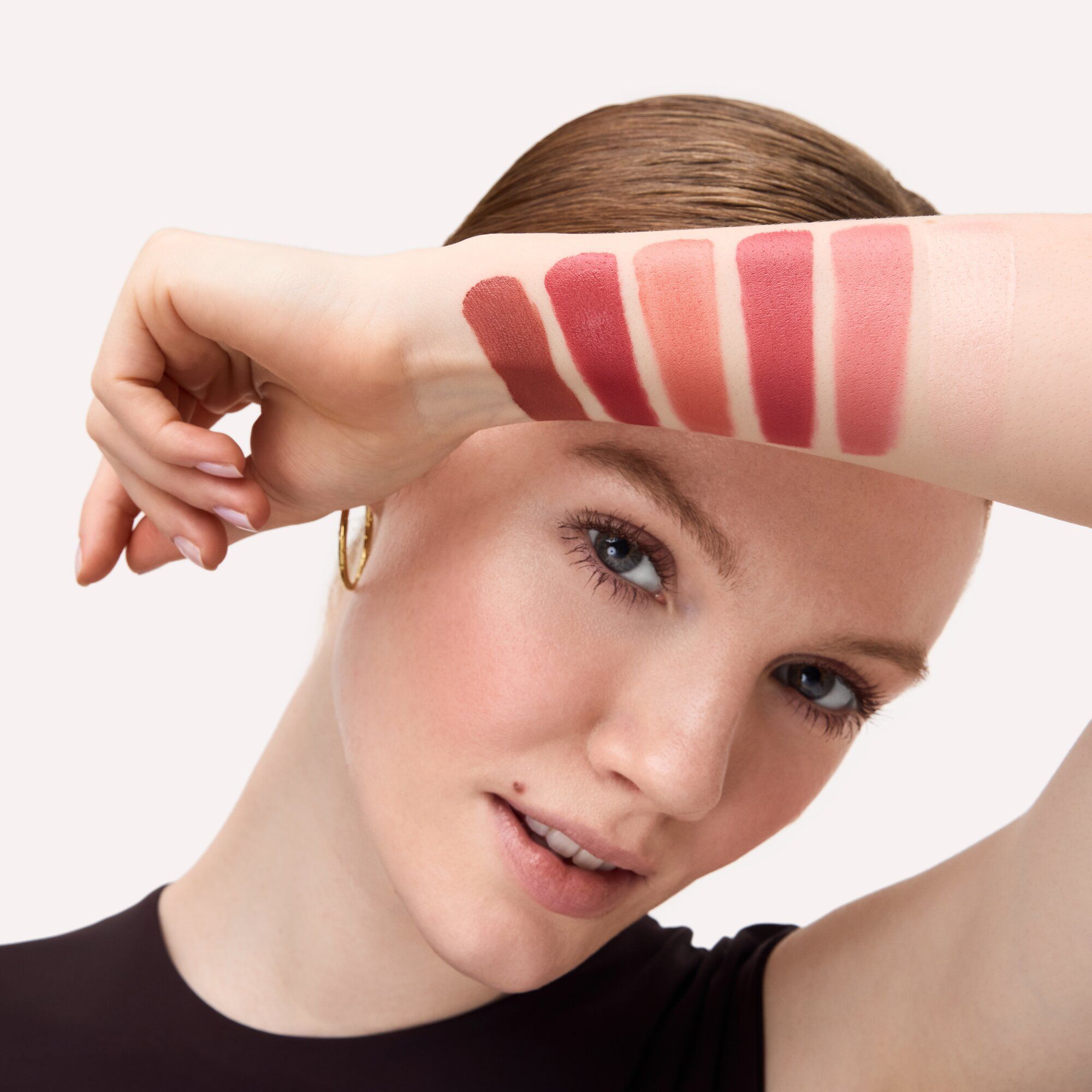 Blur Glam paleta rumenila Rumenila