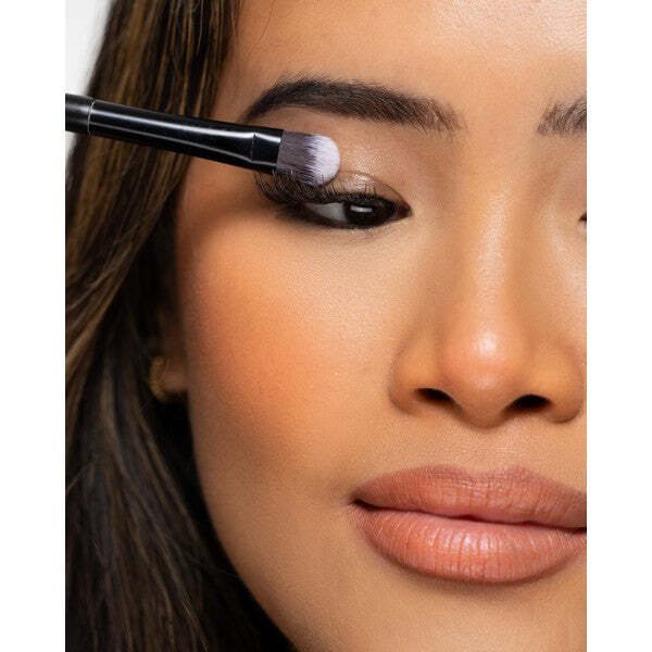 Brushworks br. 18 plosnati kist za oči