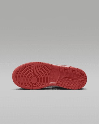 Air Jordan 1 Low SE Older Kids' Shoes
