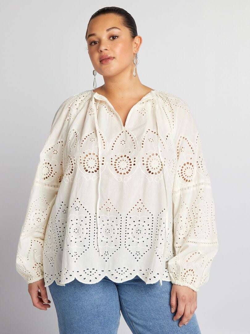 Blouse met wijde pijpen en Engelse borduursteek - WIT