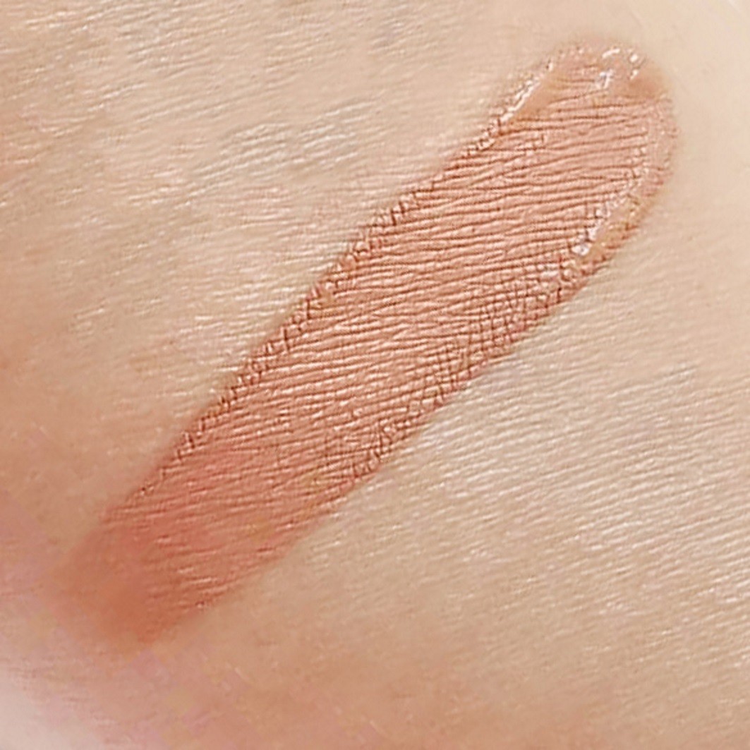 theBalm ruž za usne Meet Matt(e) Hughes – 7,4 ml