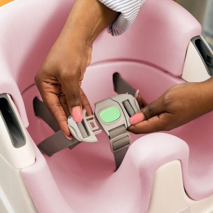 Seggiolino rialzato INGENUITY per bambini dai 6 mesi ai 3 anni, base 2 in 1 Peony, vassoio rimovibile, facile da riporre e pulire.