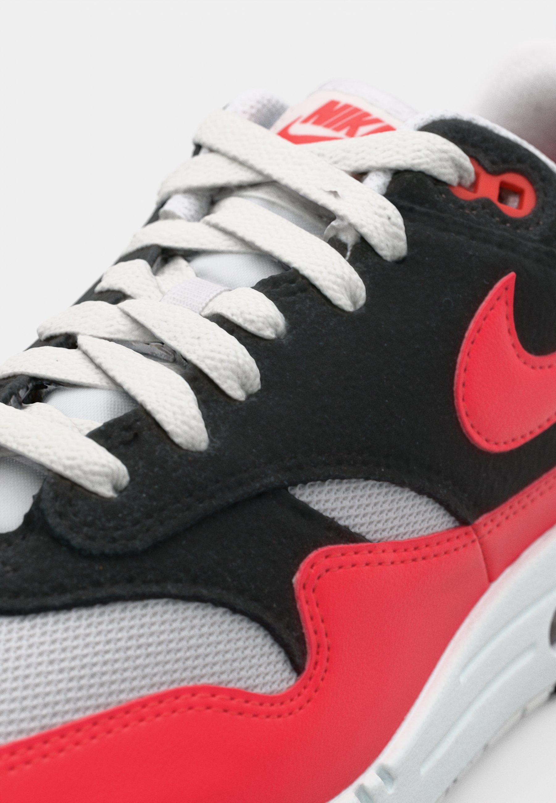 Nike Sportswear alacsony szárú edzőcipők