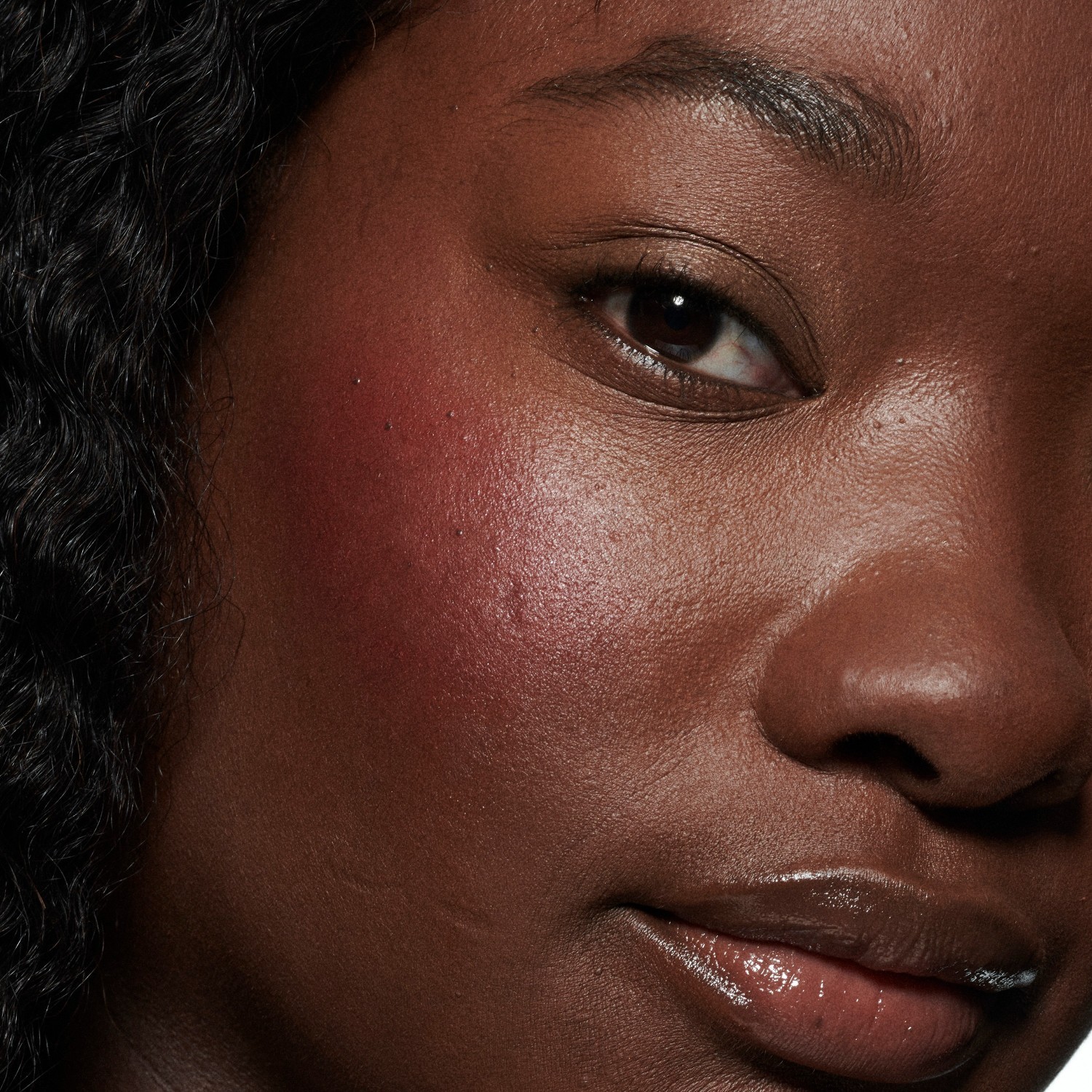 MAC Blush Strobe Strobe Beam šķidrais vaigu sārtums - 4,3 ml