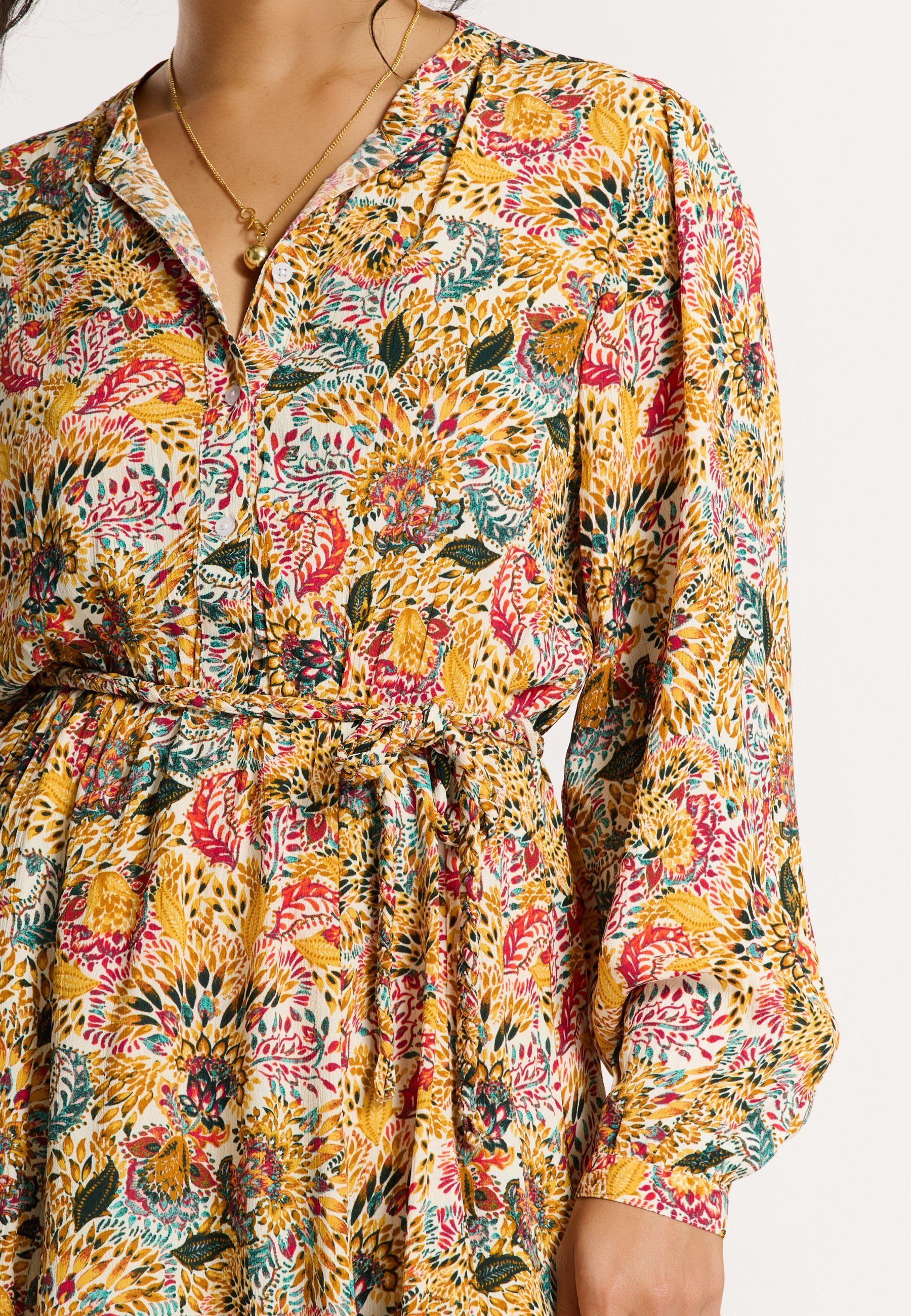 Vestido Shiwi Day - estampa paisley multicolorida