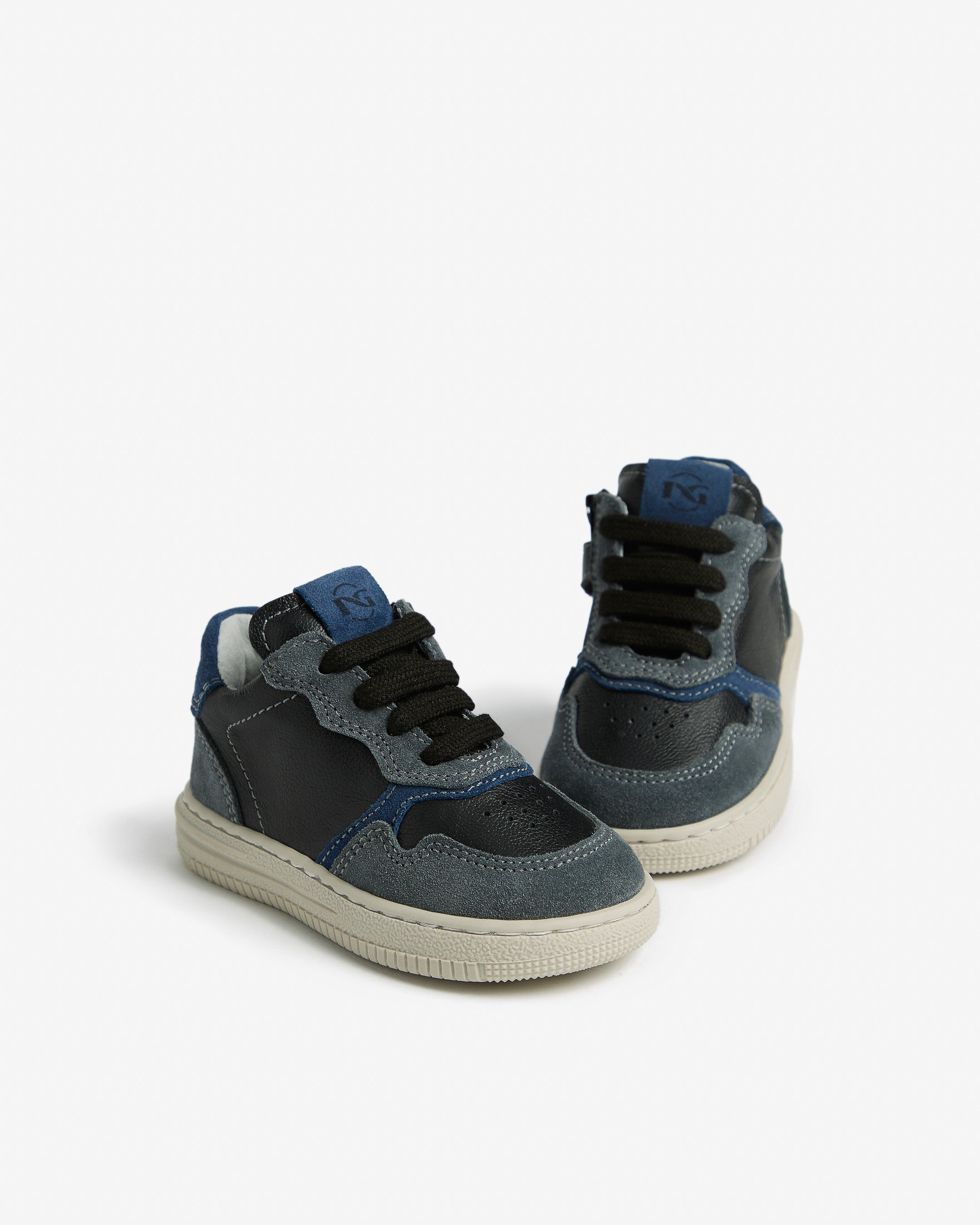  Baskets en cuir et daim pour enfants