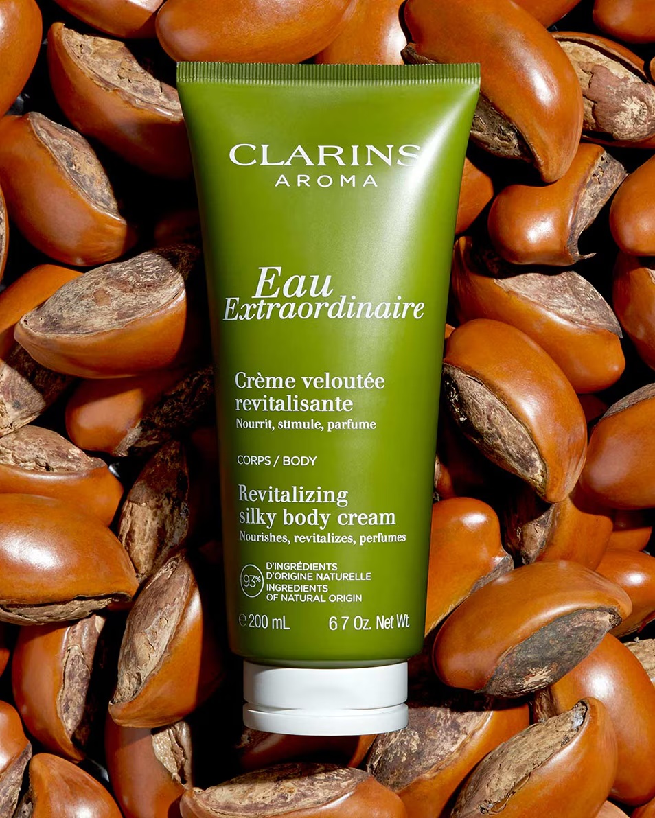CLARINS EAU EXTRAORDINARY EAU EXTRAORDINARY CREMĂ DE CORP REVITALIZANTĂ ȘI MĂTOSĂ
