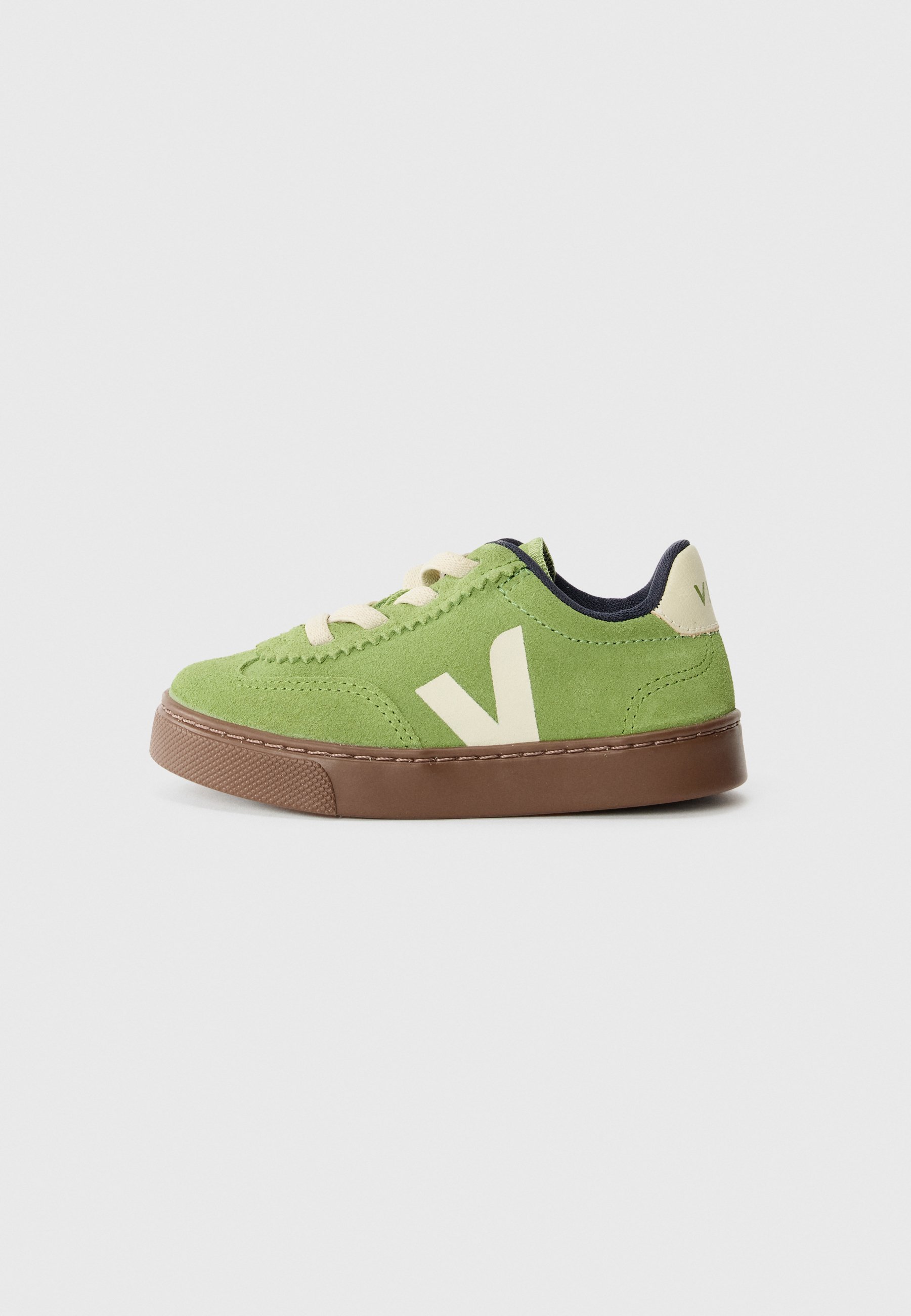 Veja VOLLEY UNISEX - Baskets basses - green