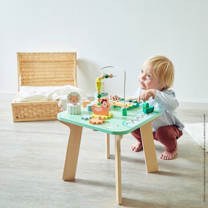 Pretty Meadow Activity Table