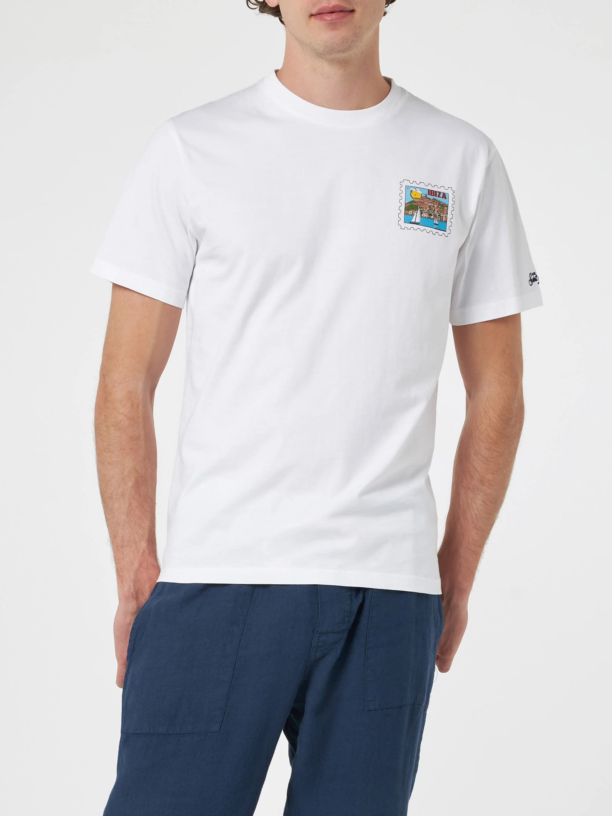 Heren katoenen T-shirt met Ibiza-ansichtkaartprint op voor- en achterkant.