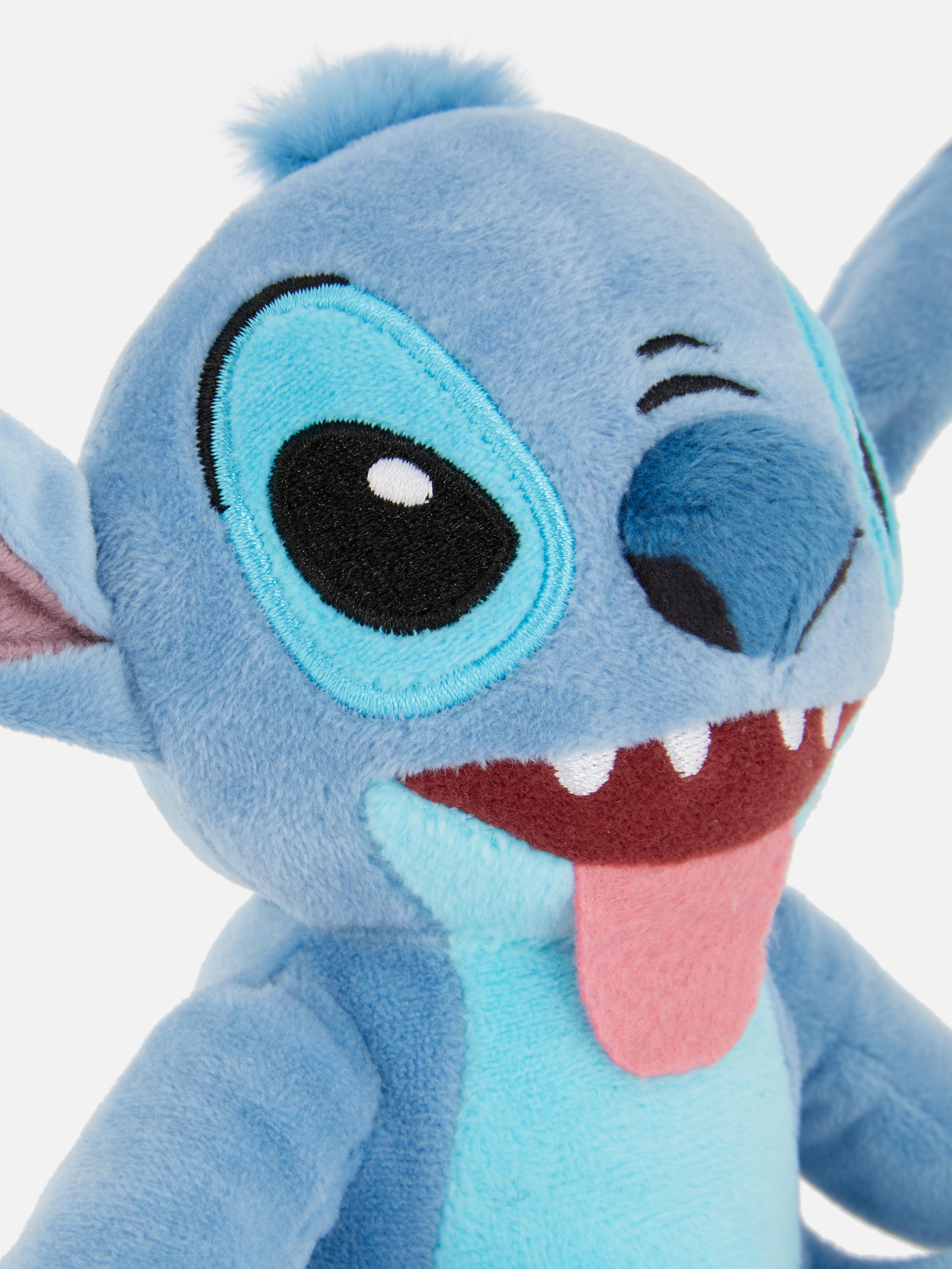Mágneses vállra akasztható plüssjáték Disney's Stitch Egy Disney's Stitch plüssjáték mágneses válldizájnnal