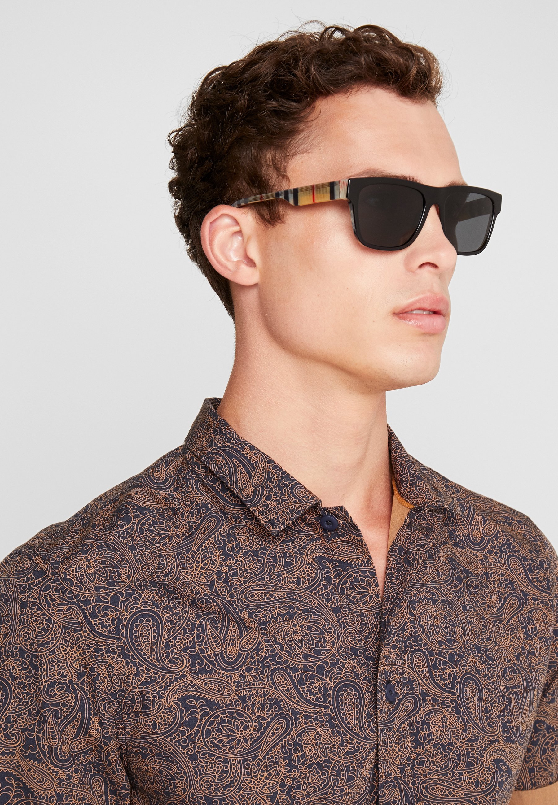 Burberry zonnebril - zwart