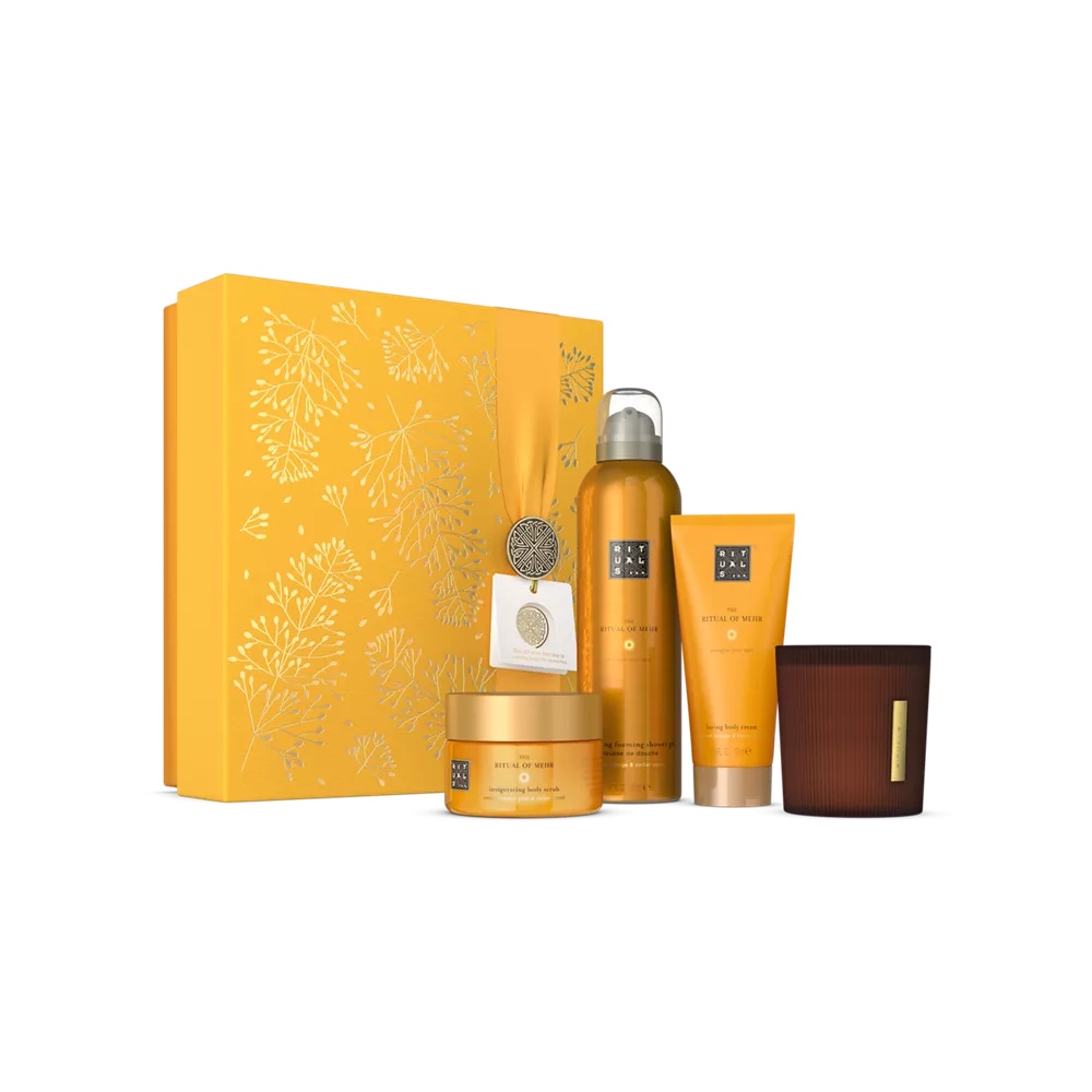 Poklon set The Ritual of Mehr M pjenasti gel za tuširanje 200ml, krema za tijelo 100ml, piling za tijelo 125g, mirisna svijeća 140g