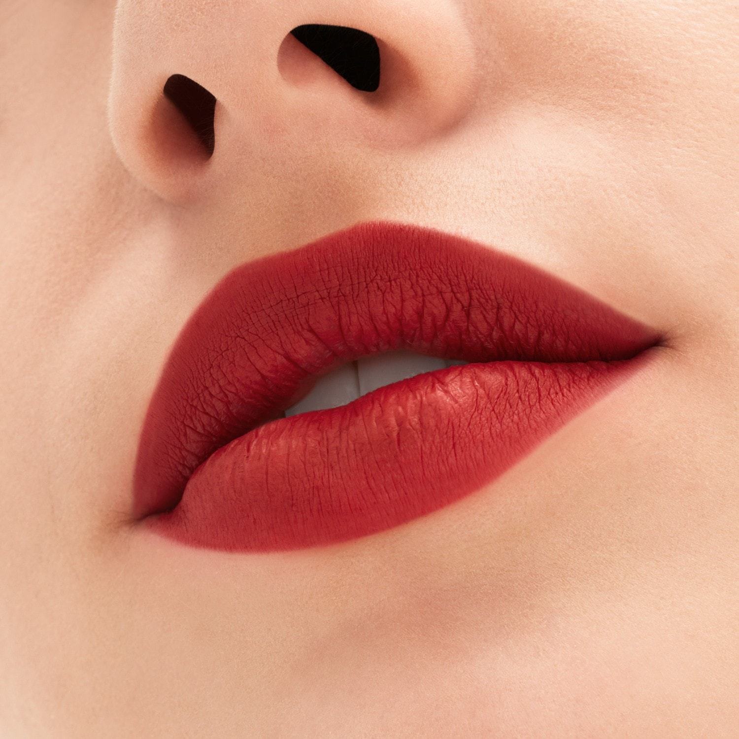 MAC ruž za usne Locked Kiss - 1,8 g