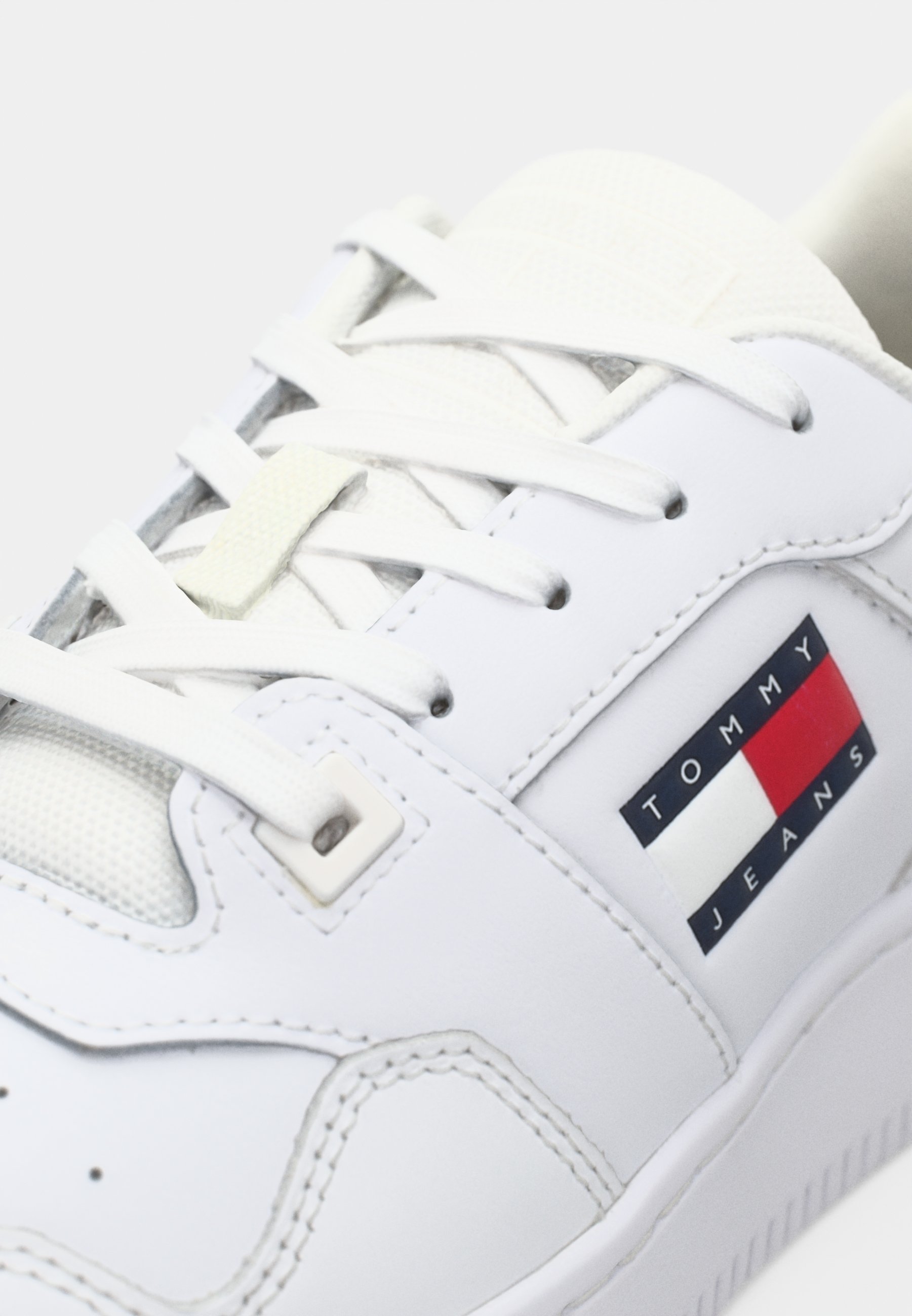 Tommy Jeans RETRO BASKET - Sneaker - weiß