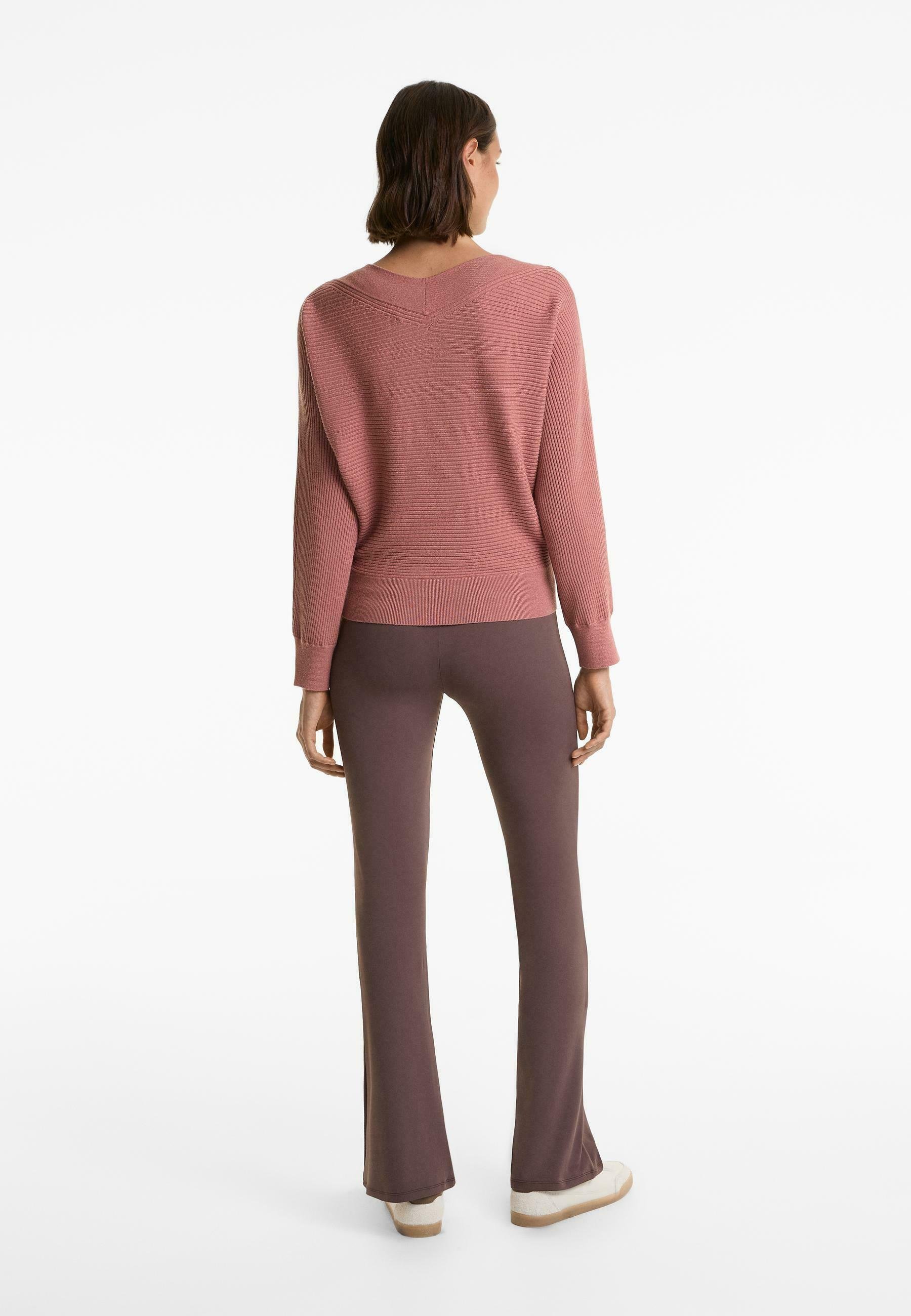 Pull OYSHO CROSSOVER RIB KNIT - rose chiné
