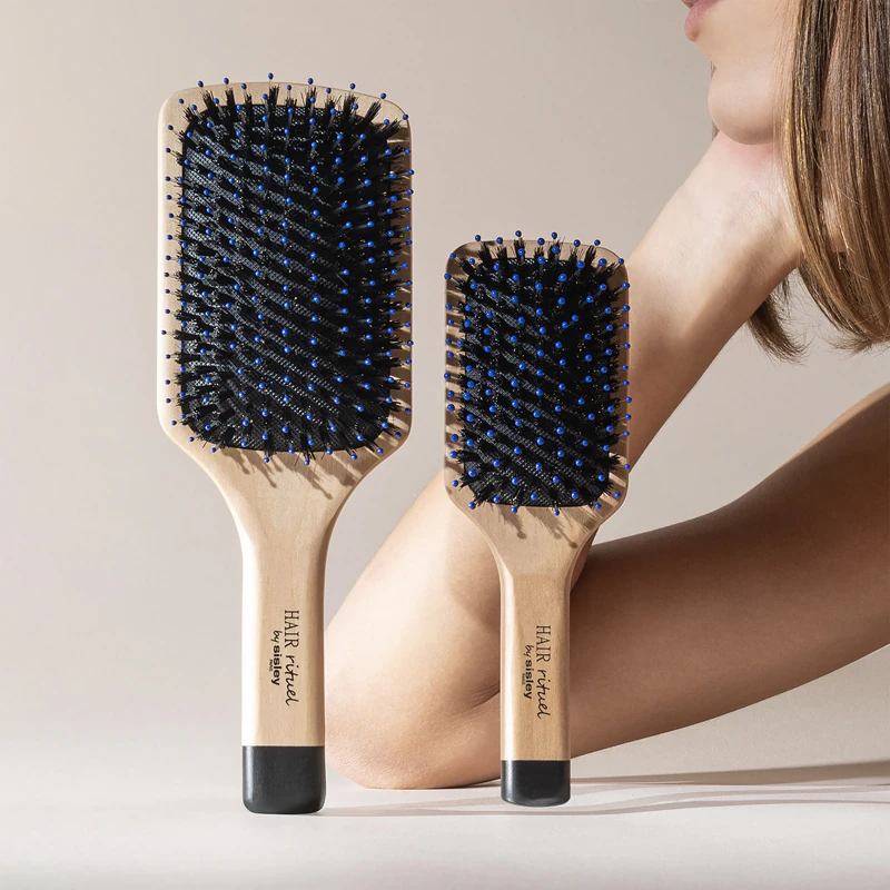 Hair Rituel od Sisley The Pocket Brush Radiance & Softness