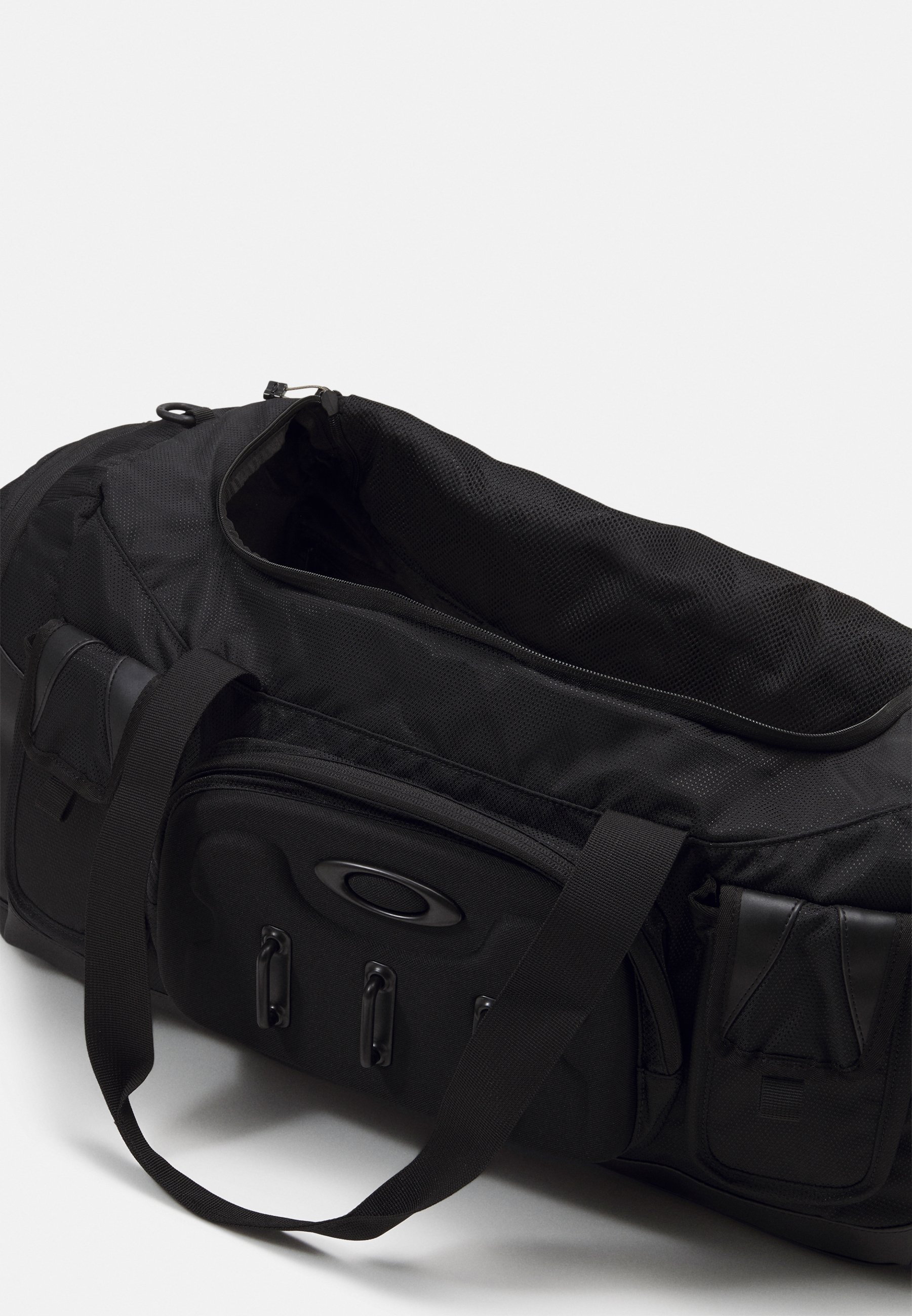 Oakley URBAN RUCK DUFFLE UNISEX - reisikott - pimendav
