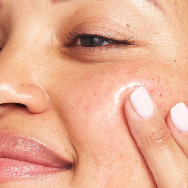 IT Cosmetics Bye Bye Dark Spots -tiivistetty ihoseerumi, tummia läiskiä ehkäisevä kasvoseerumi niasiiniamidilla, 30 ml