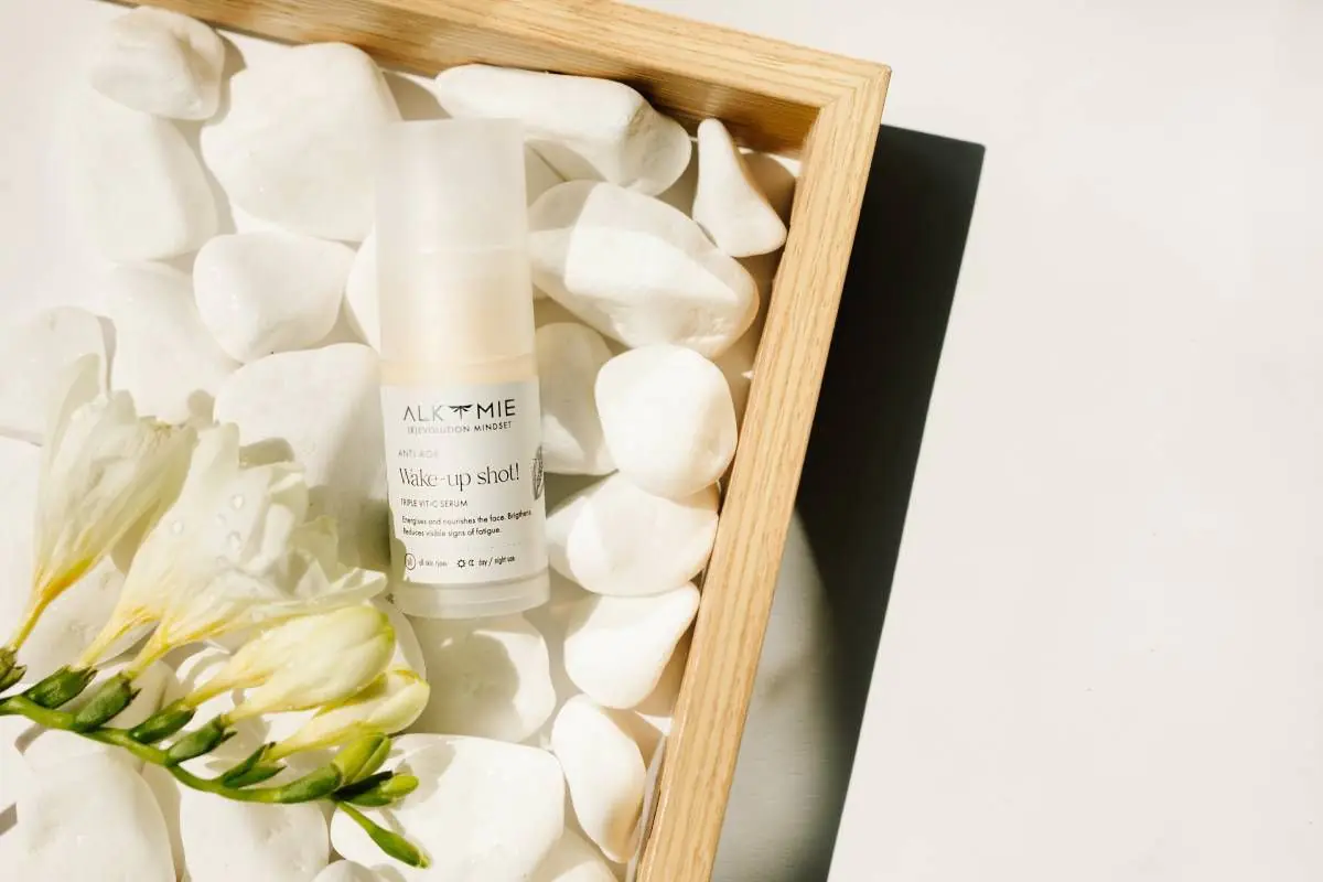 Alkmie Wake-Up Shot! Serum z potrójną witaminą C, 15 ml