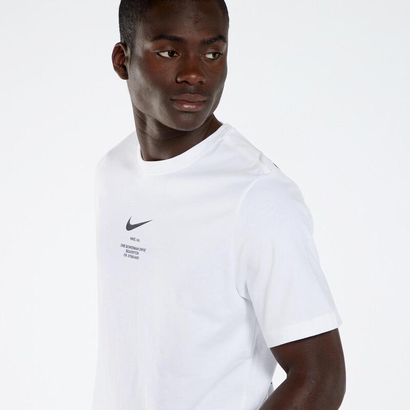  Nike Big Swoosh