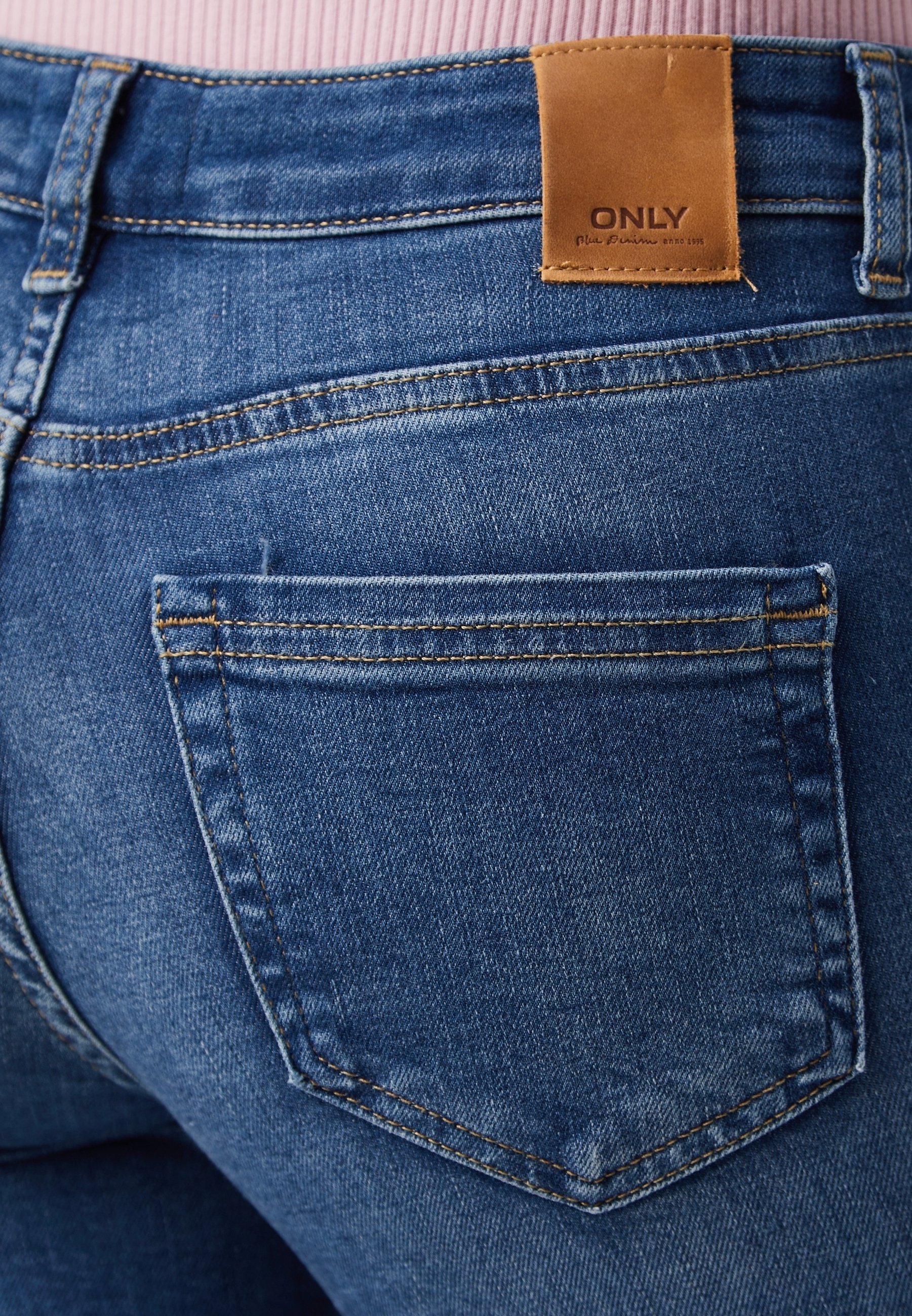 SOLO Jeans a zampa - denim blu