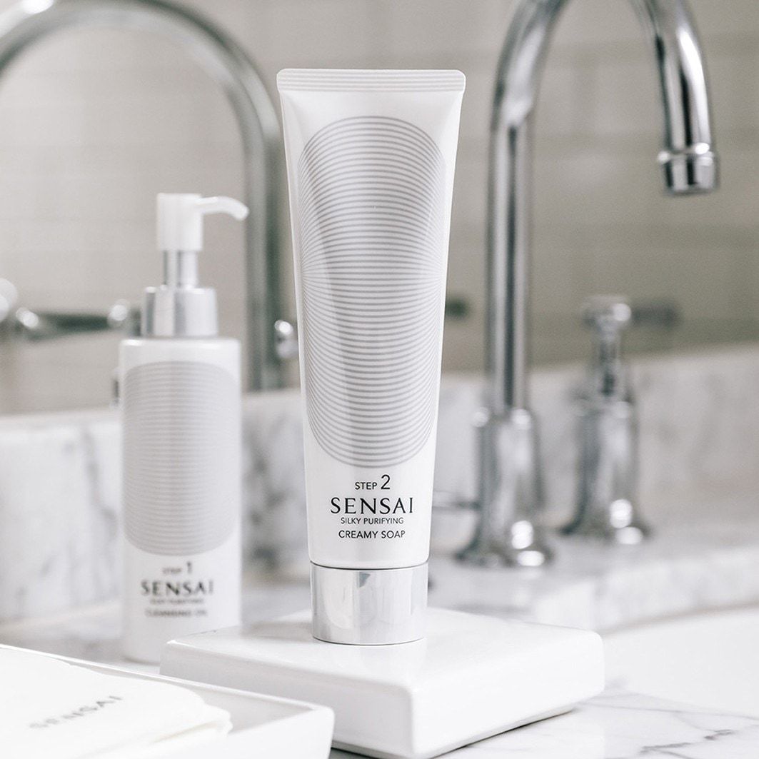 SENSAI sejas ziepes SENSAI zīdainās attīrošās krēmziepes - 125 ml