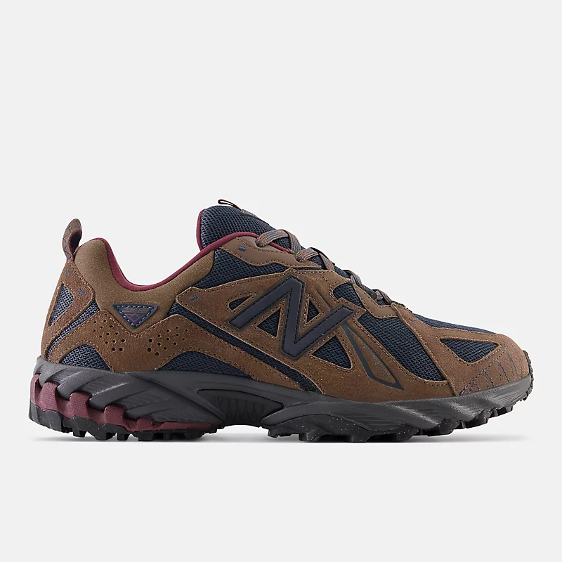 Unisex New Balance 610v1 - Donkere paddenstoelkleur met ruimtemotief en NB bordeauxrood