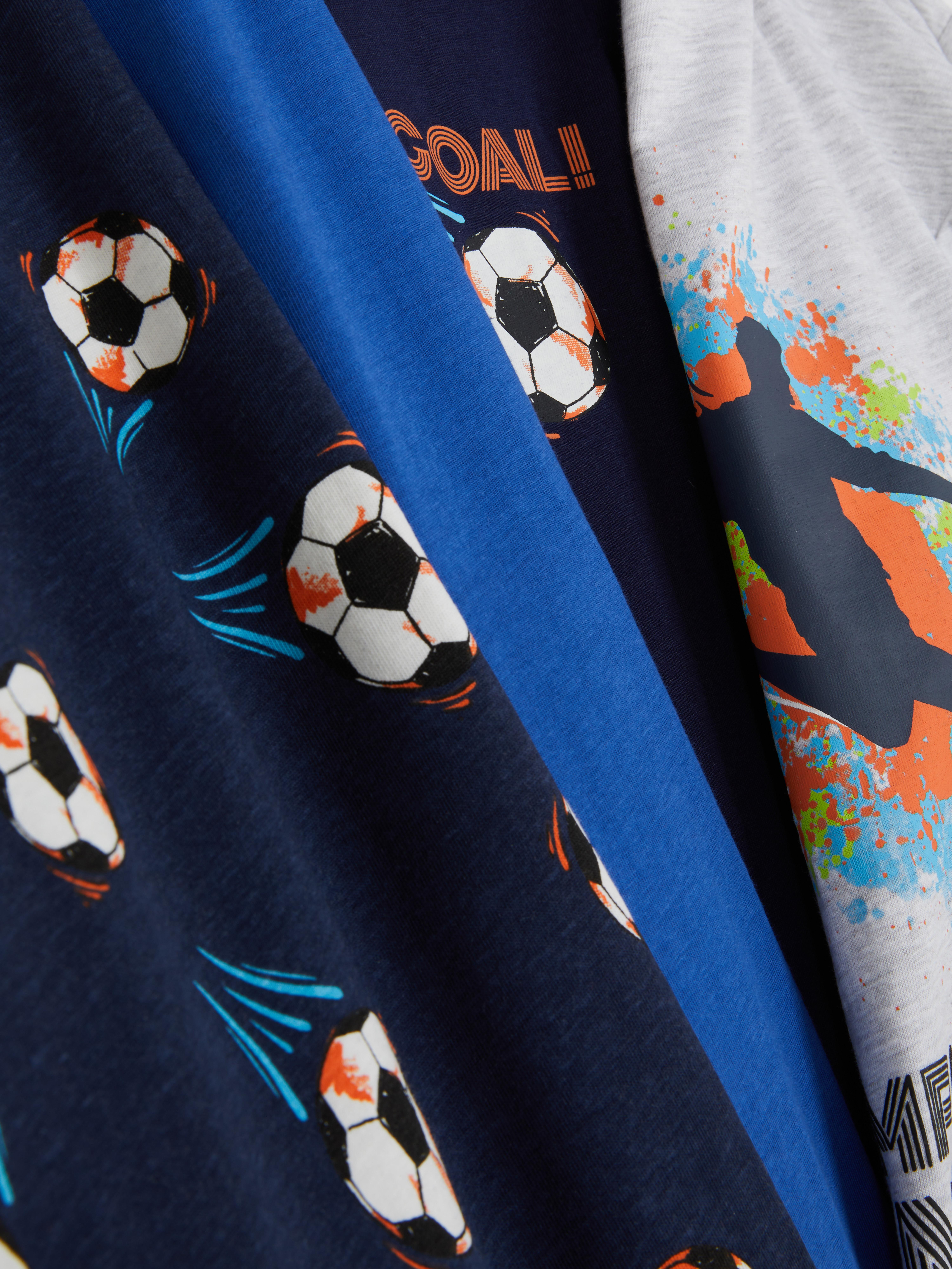 Pyjamas mit Fußballmuster, 2er-Set Zwei lange Pyjamas mit Fußballmuster