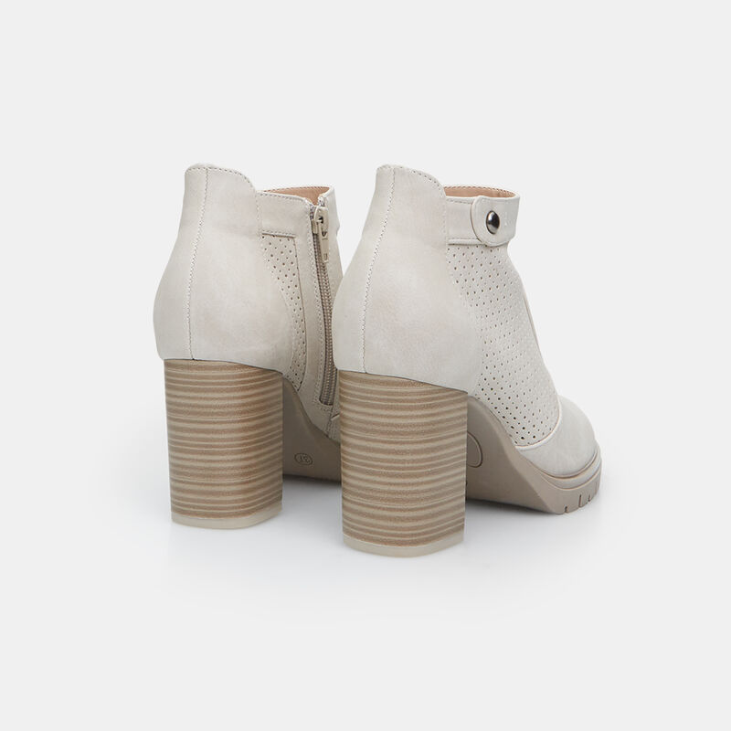 BATA ženske gležnjače s potpeticom od 8 cm