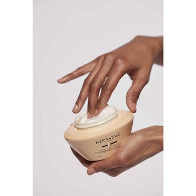 Kérastase Curl Manifesto Masque Beurre Nutrition Fuktighetsgivende maske for krøllete hår 200 ml 200 ml