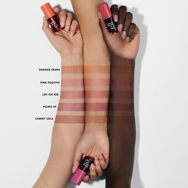elf Sheer For It Left on Red Blush nijansa 6.8ml