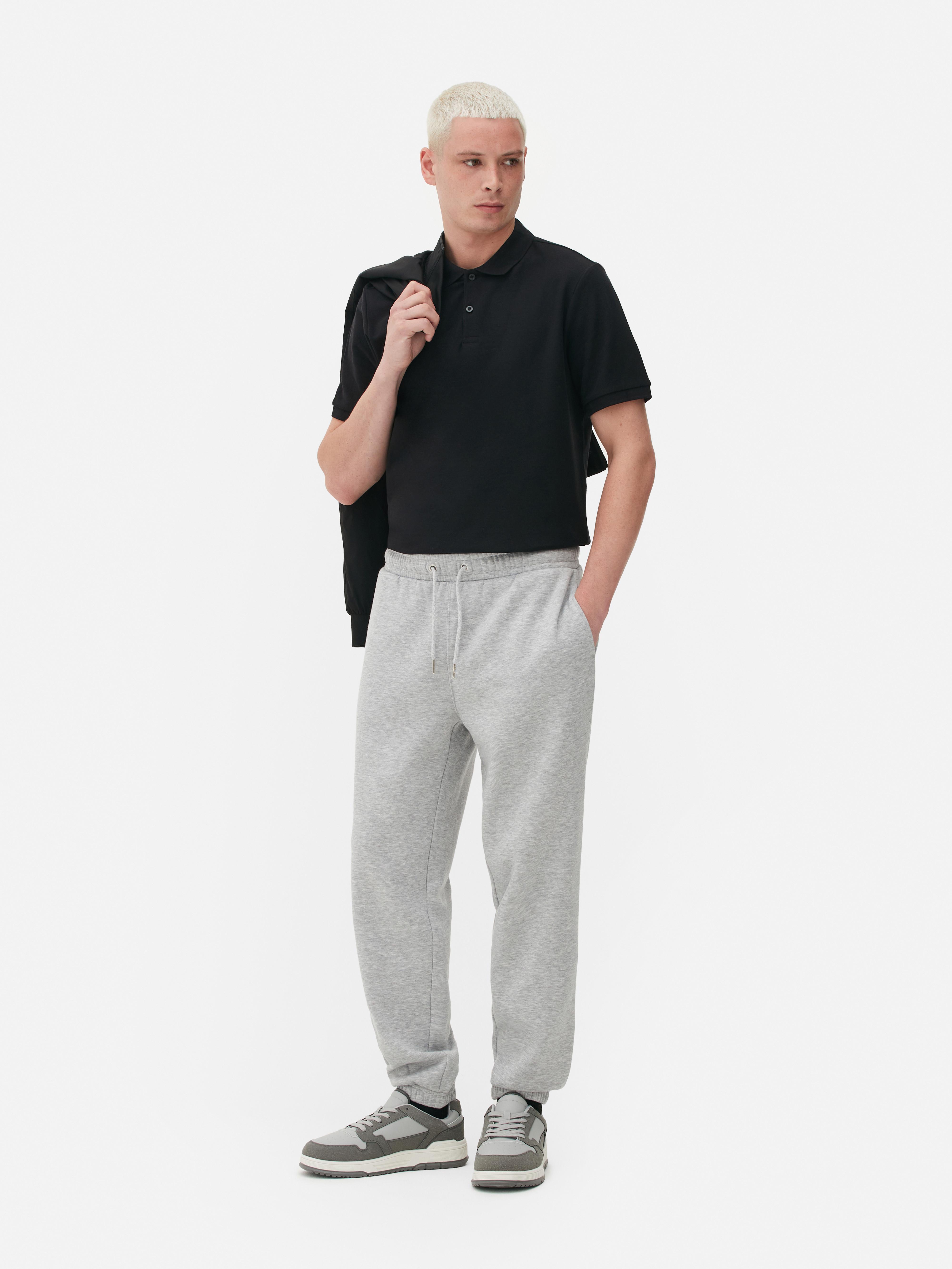 Tricou polo clasic din piqué. Un stil smart-casual impune acest tricou polo clasic din piqué de bumbac.