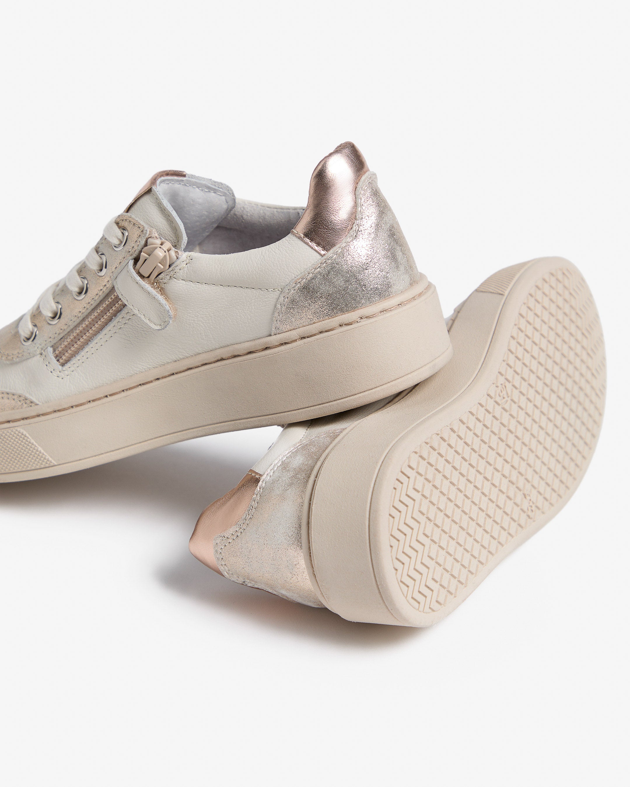  Sneaker für Teenager-Mädchen aus Leder und Funktionsmaterial