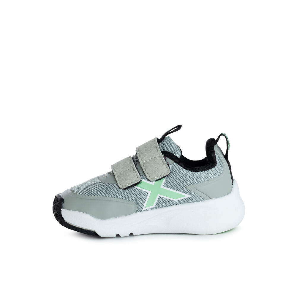  Zapatillas Munich Cloe 8188009 Grön