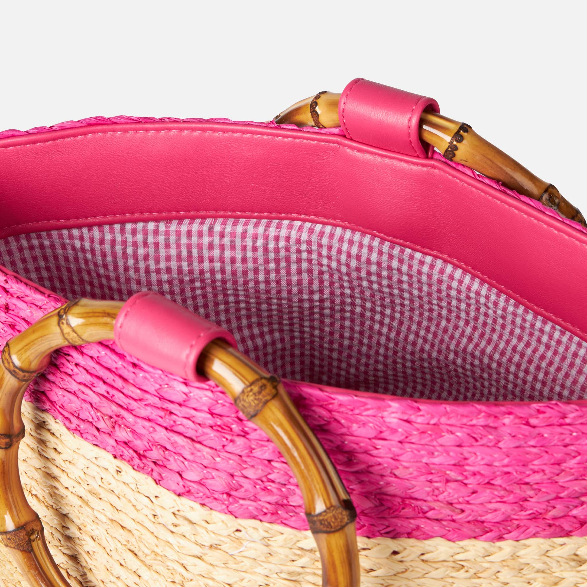 Veelkleurige raffia emmertas met bamboe handvatten